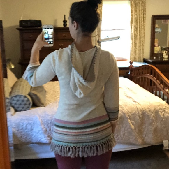 Calypso st. Barth knit, tasseled hoody. - Picture 3 of 8